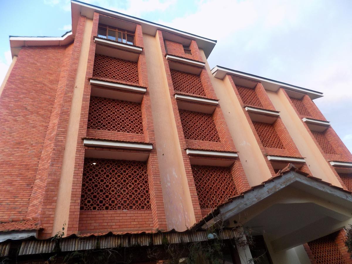 Kayegi Hotel Mbale 外观 照片