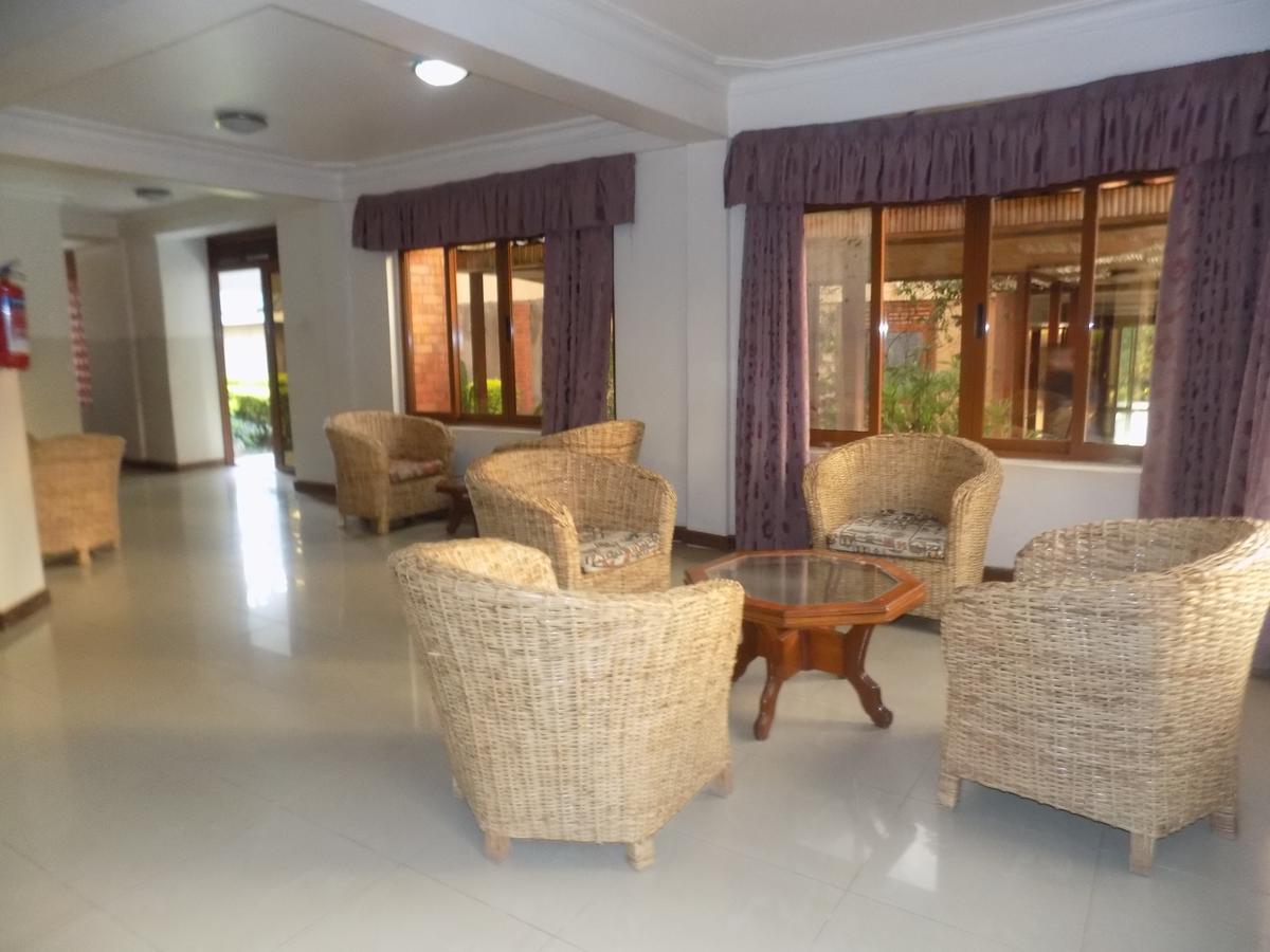 Kayegi Hotel Mbale 外观 照片