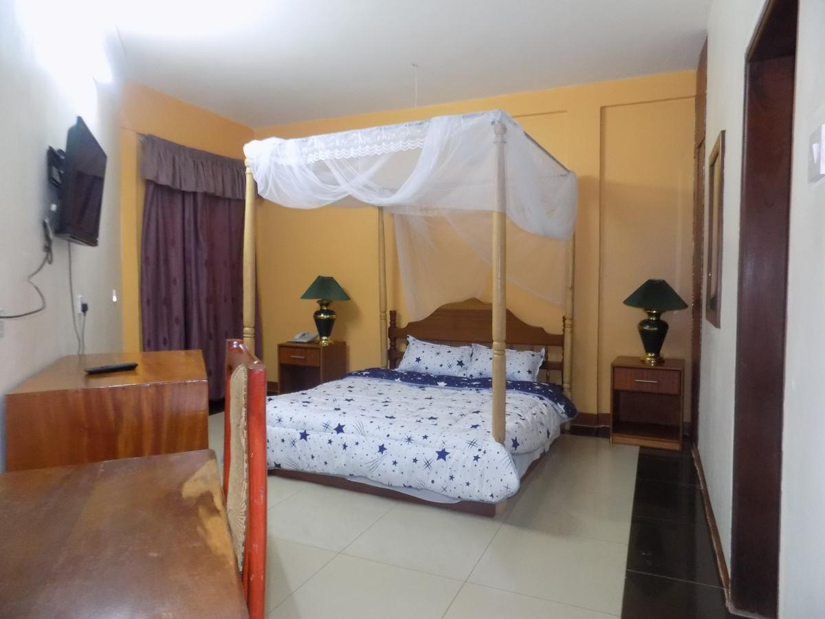 Kayegi Hotel Mbale 外观 照片