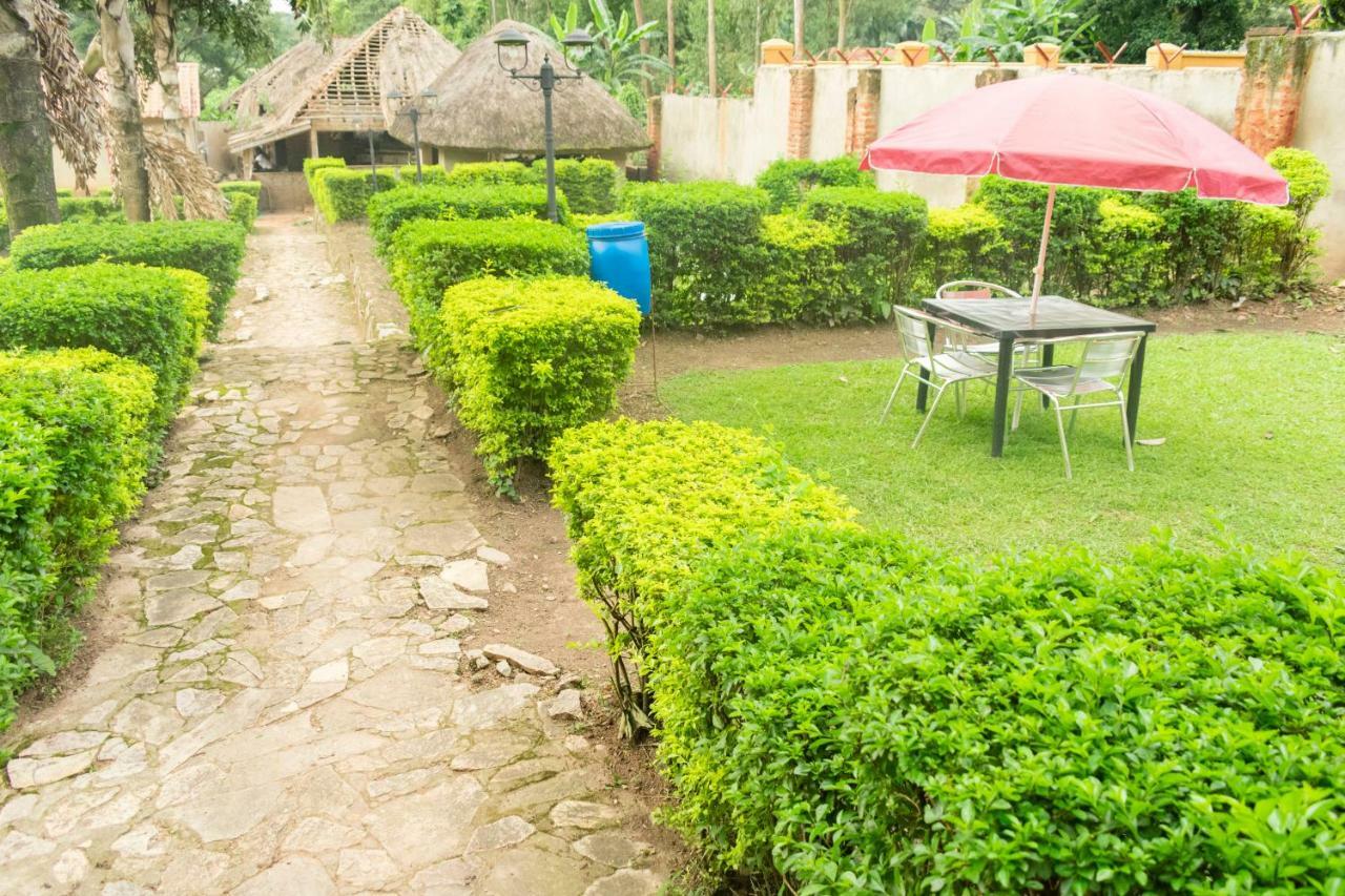 Kayegi Hotel Mbale 外观 照片