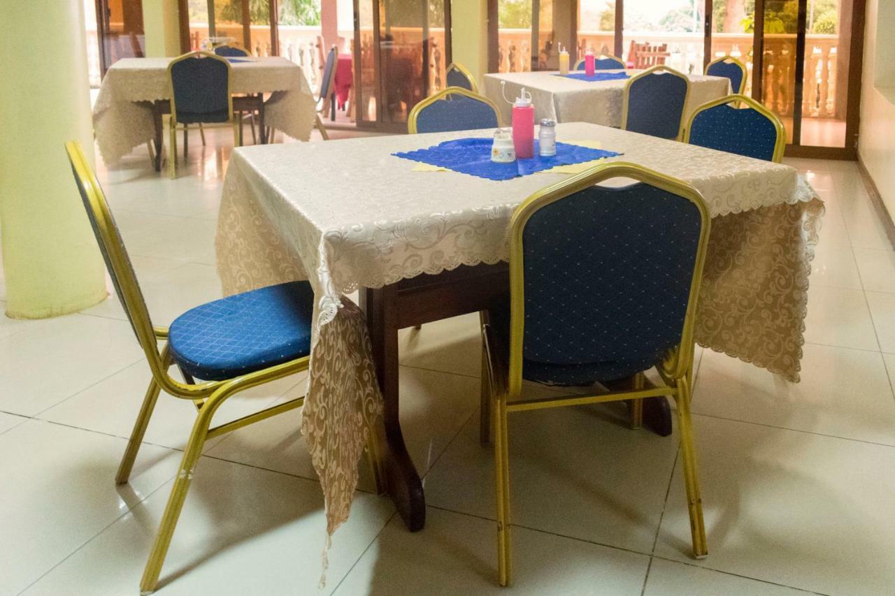 Kayegi Hotel Mbale 外观 照片