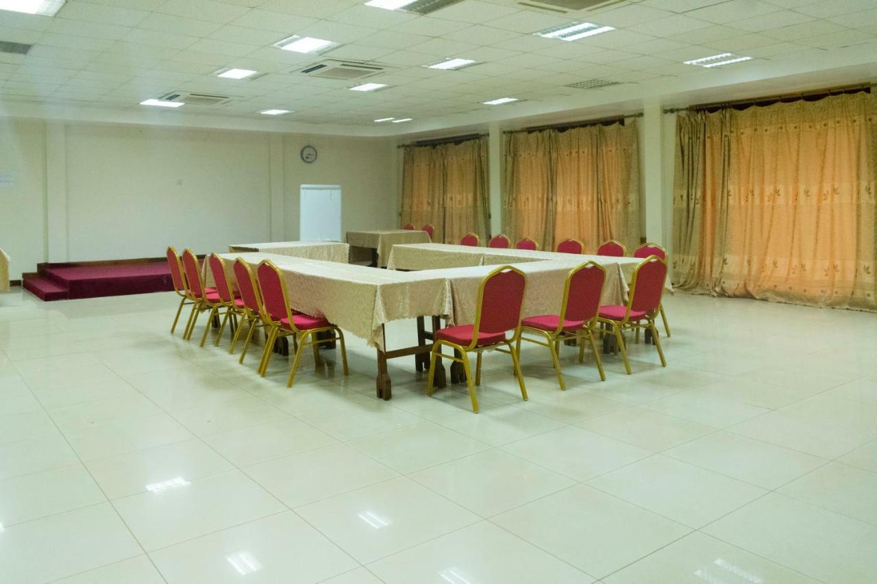 Kayegi Hotel Mbale 外观 照片