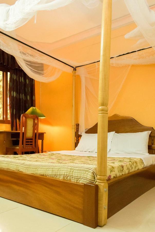 Kayegi Hotel Mbale 外观 照片